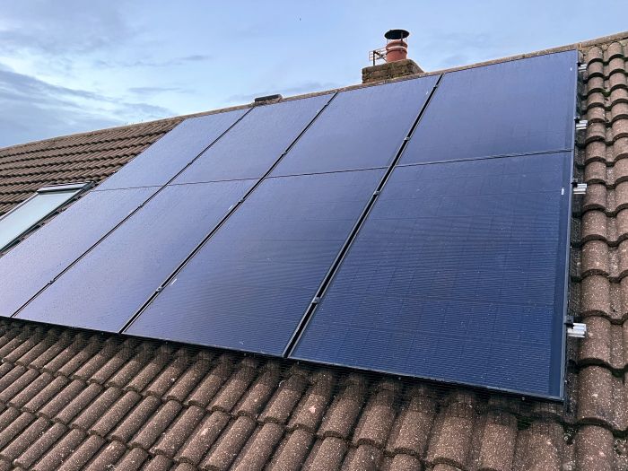 Black REC420 Solar Panels - Harwell